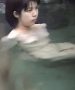 【人妻露天風呂adaruto盗撮動画】三十路くらいの女性が弛んだ肉体を隠すこと無く入浴してる姿を隠し撮り！